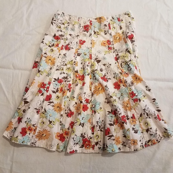 CAbi Dresses & Skirts - CAbi 475 Floral Panels Palapa Pintuck Flare Skirt